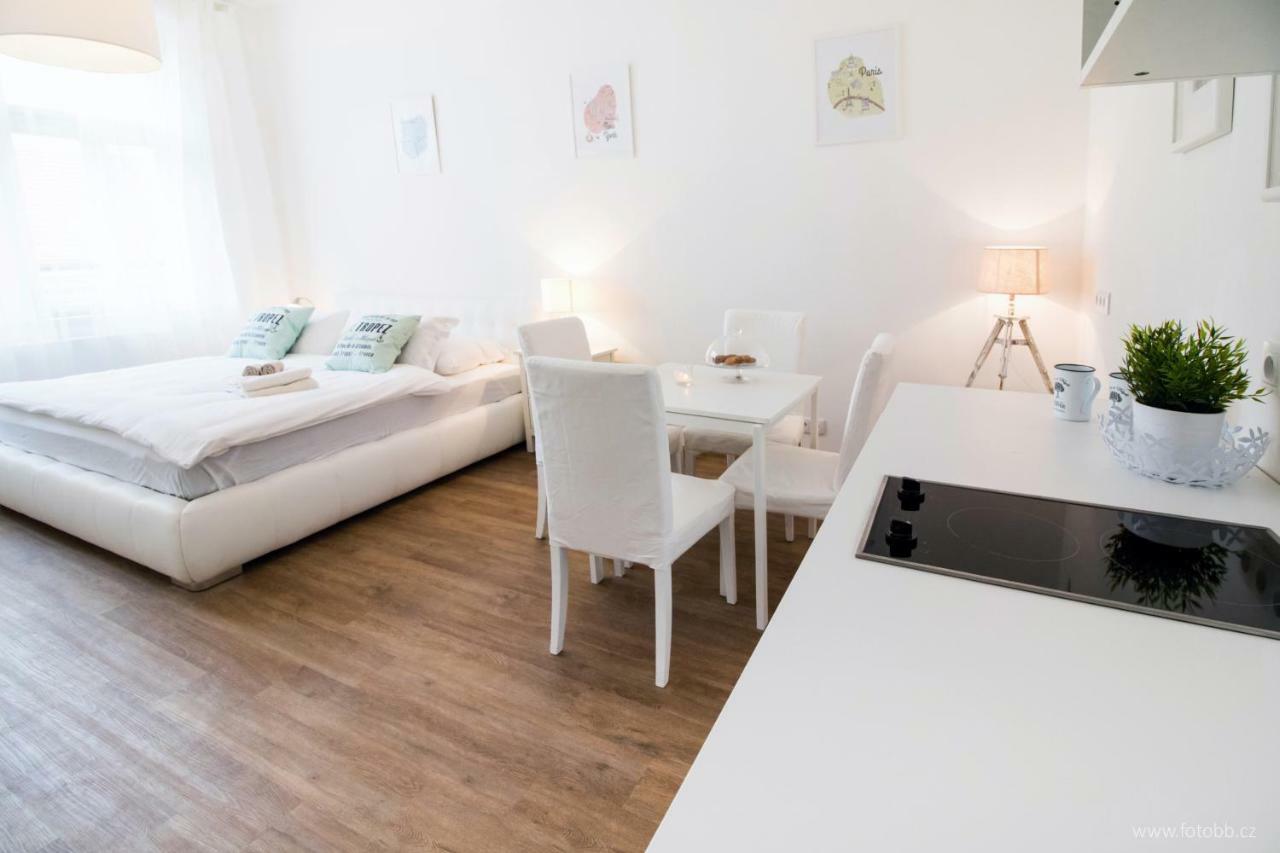 Romantic Apartment Petra - Free Parking Friday-Sunday Prag Exterior foto