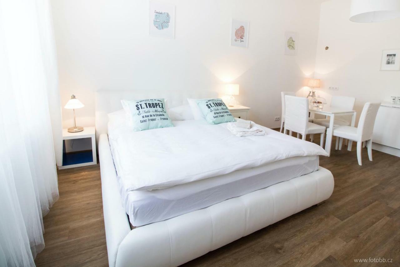 Romantic Apartment Petra - Free Parking Friday-Sunday Prag Exterior foto