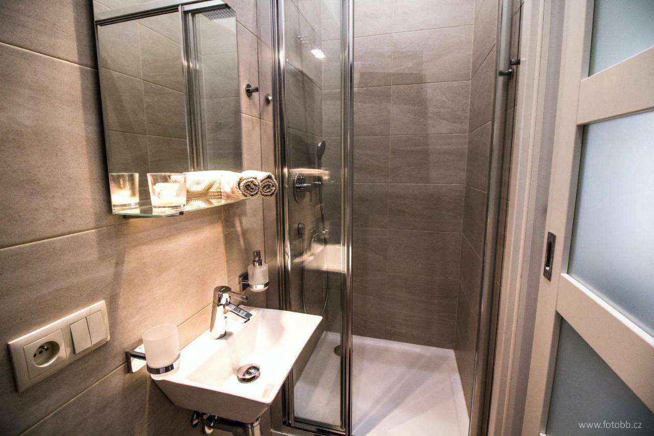 Romantic Apartment Petra - Free Parking Friday-Sunday Prag Exterior foto